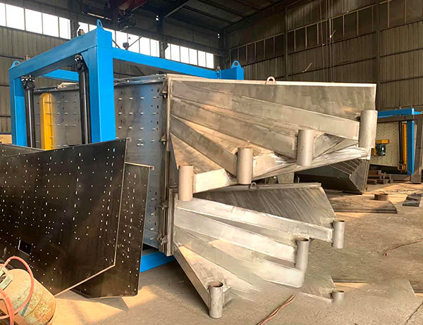 石油壓裂砂分級為什么選擇方形搖擺篩？