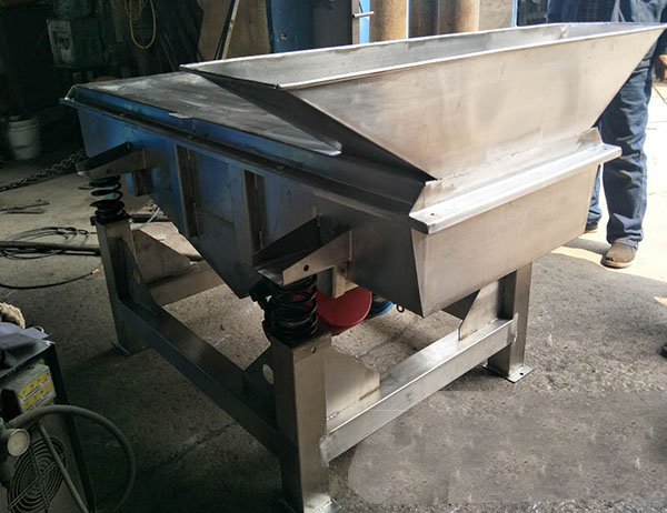 化工振動(dòng)篩生產(chǎn)廠家哪家好？設(shè)備多少錢(qián)？