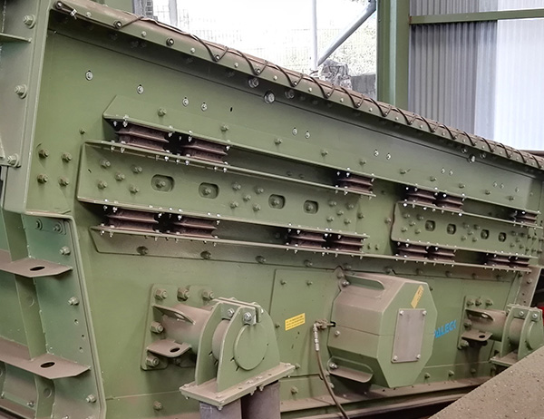 中砂篩沙機(jī)是指中等級別的篩沙機(jī)使用弛張篩效果好