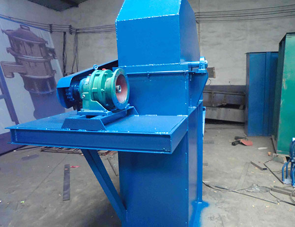 重慶提升機(jī)都是在哪個(gè)地區(qū)采購的，新鄉(xiāng)嗎？